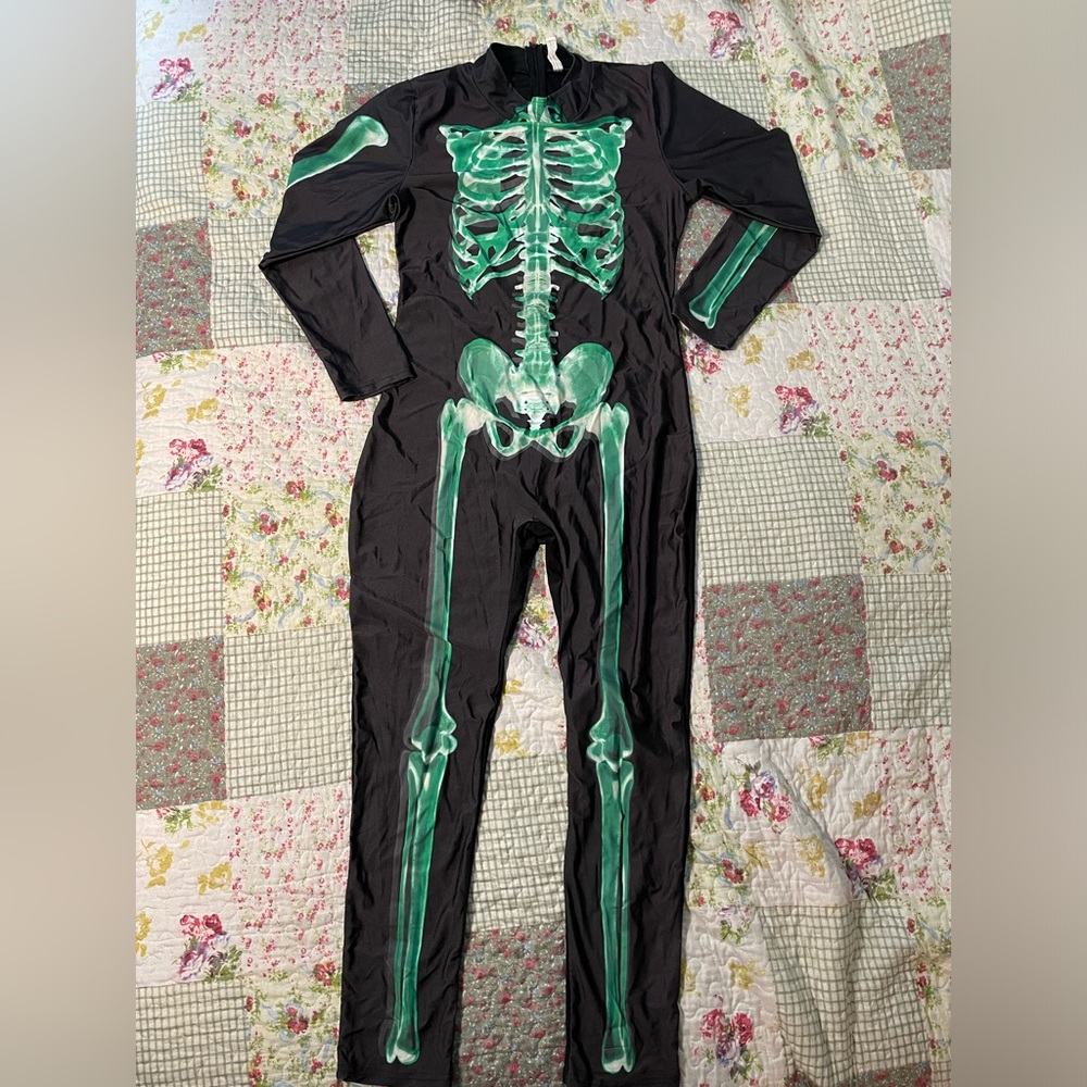 Adult skeleton glow in the dark costume